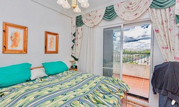 Chalet pareado en calle Estaca