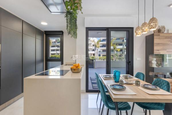 Piso en calle Santa Rita 13, 13