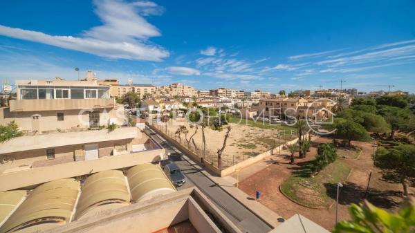 Ático en poligono punta prima, 3