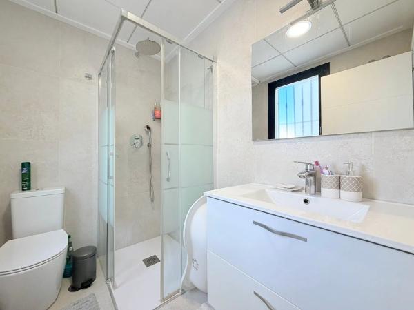 Chalet adosado en calle Bidasoa, 11