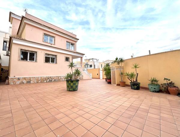 Casa independiente en calle Puig Mayor, 18