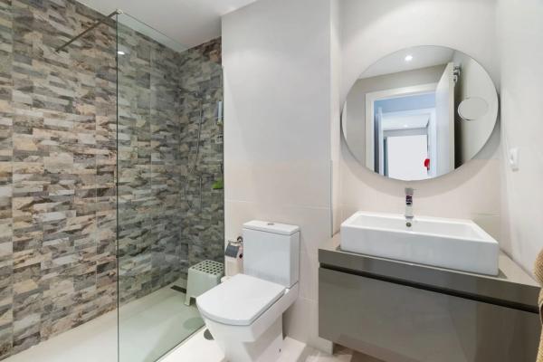 Piso en calle Estrecho de Bonifacio, 1