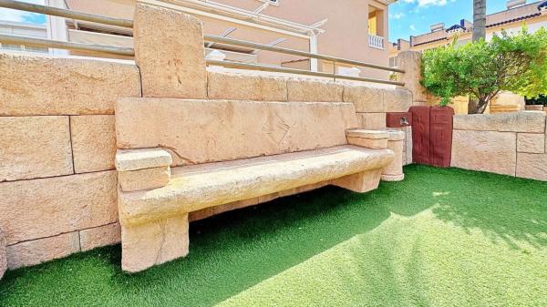 Chalet adosado en calle Cilantro, 12