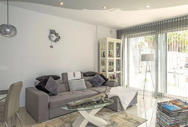 Casa independiente en calle Pico Lobo