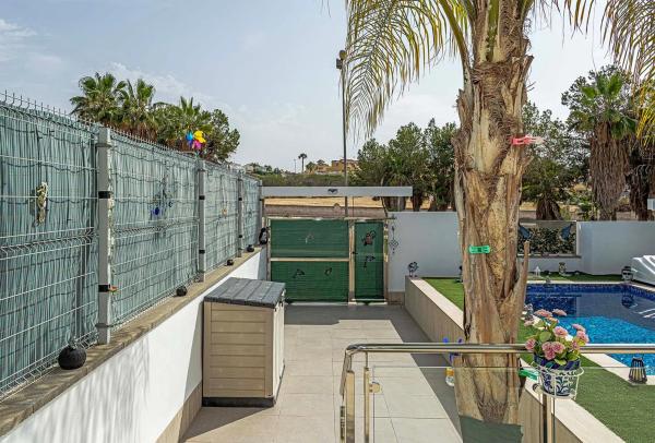 Casa independiente en calle Pico Lobo