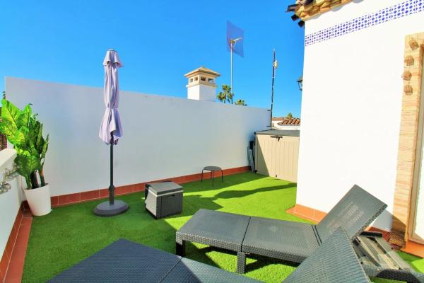 Chalet adosado en Urbanització Pau 8