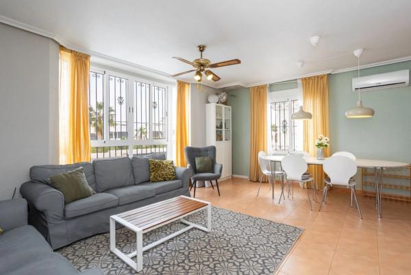 Chalet adosado en calle Guadiana