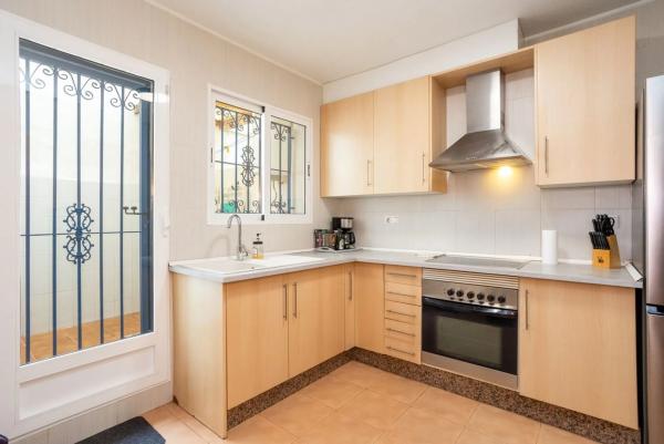 Chalet adosado en calle Guadiana