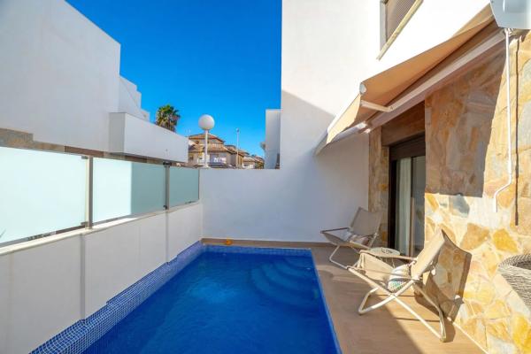 Chalet adosado en calle Tarifa s/n