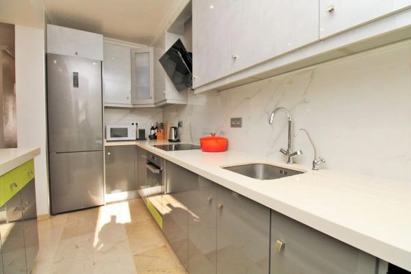 Chalet adosado en calle la Dolores, 9