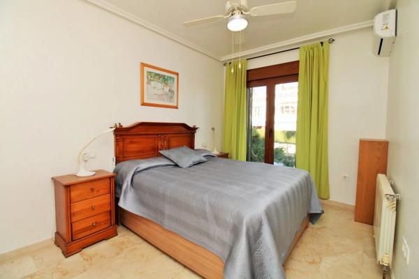 Chalet adosado en calle la Dolores, 9