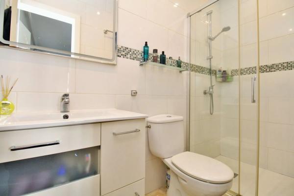 Chalet adosado en calle la Dolores, 9