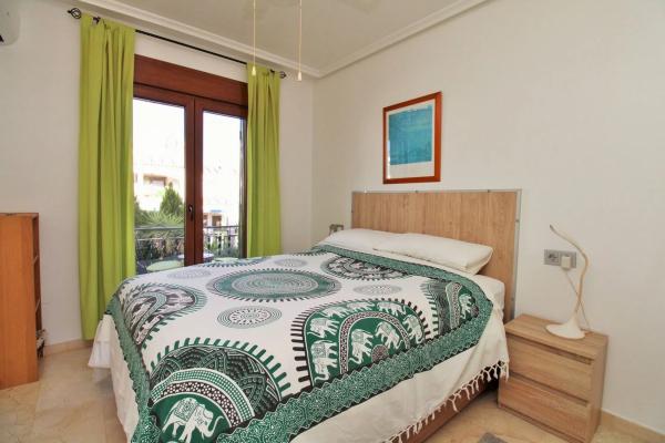 Chalet adosado en calle la Dolores, 9