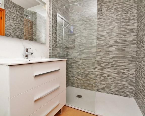 Piso en calle Tramontana, 24