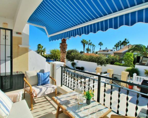 Casa independiente en calle Tomás Bretón s/n