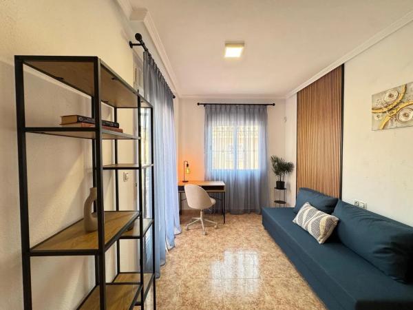 Dúplex en Barrio Villamartín-Las Filipinas