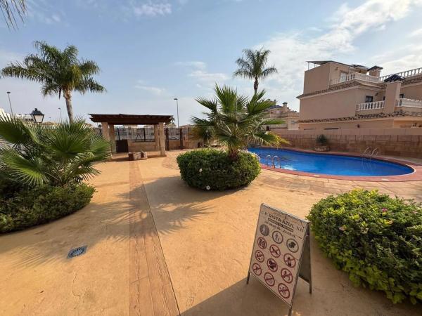 Dúplex en Barrio Villamartín-Las Filipinas