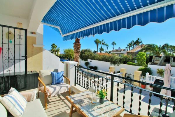 Chalet adosado en calle Tomás Bretón