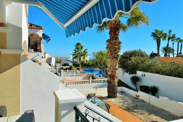 Chalet adosado en calle Tomás Bretón