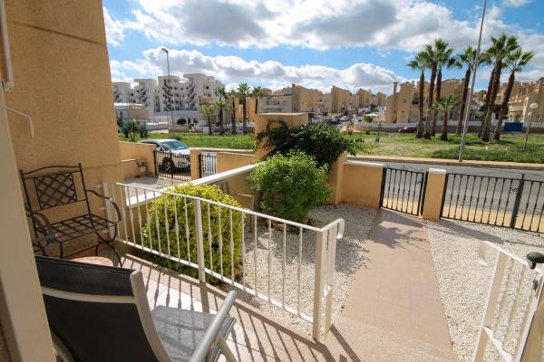 Chalet adosado en Ur Ampliacion Filipinas