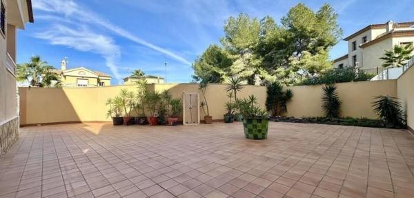 Casa independiente en calle Puig Mayor