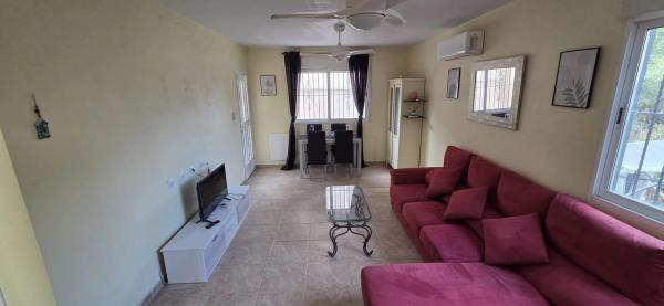 Casa independiente en calle República Dominicana, 9