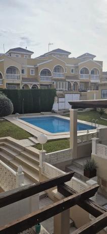 Casa independiente en calle República Dominicana, 9