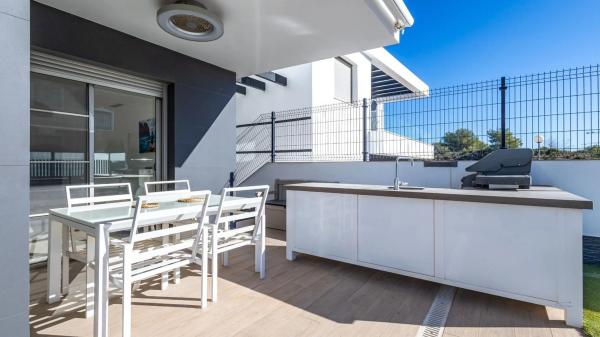 Casa independiente en calle Navia