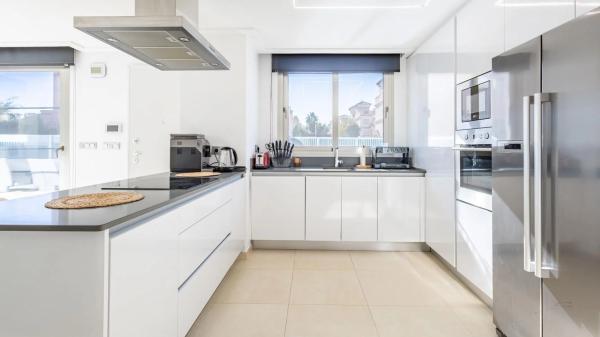 Casa independiente en calle Navia