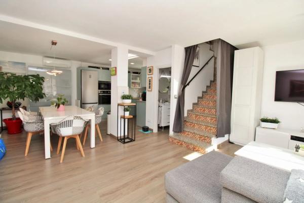 Chalet adosado en calle Peñalara, 2