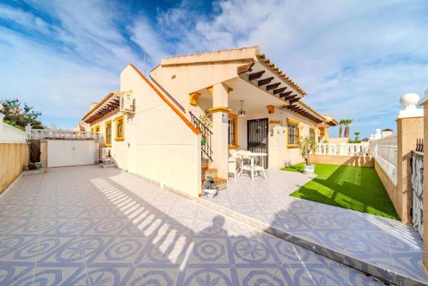 Chalet en Barrio Villamartín-Las Filipinas