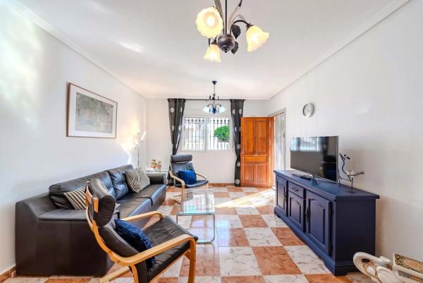 Chalet en Barrio Villamartín-Las Filipinas