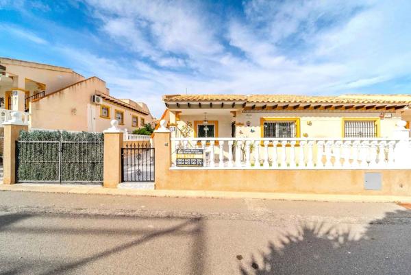 Chalet en Barrio Villamartín-Las Filipinas