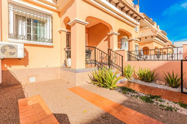 Chalet en Barrio Villamartín-Las Filipinas