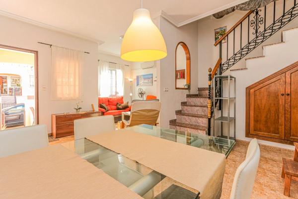 Chalet en Barrio Villamartín-Las Filipinas