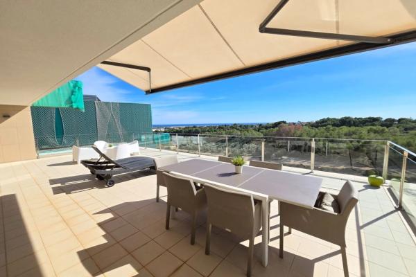 Piso en calle Estrecho de Bonifacio