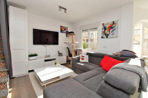 Chalet pareado en calle Peñalara, 6