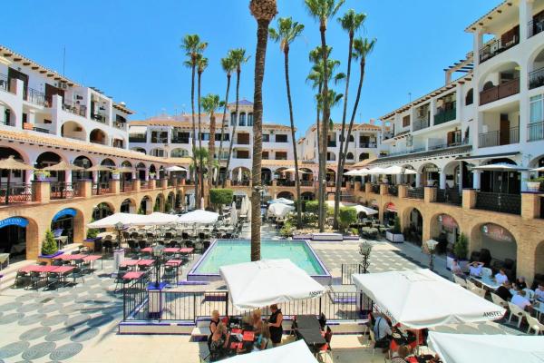 Chalet pareado en calle Peñalara, 6