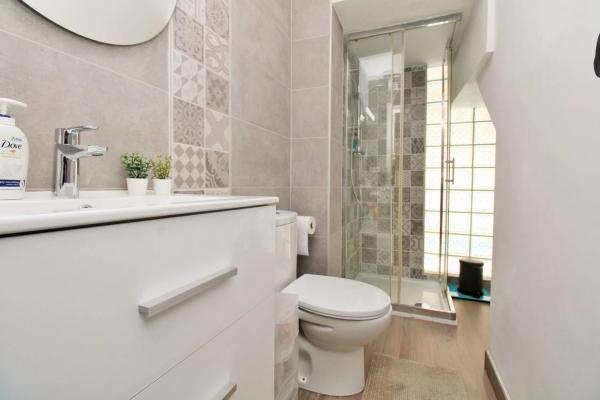 Chalet pareado en calle Peñalara, 6