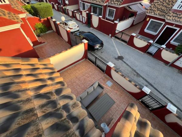 Chalet adosado en calle Ebro