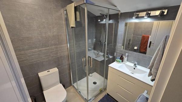 Chalet pareado en calle Canal de La Mancha