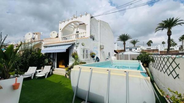 Chalet en Barrio Villamartín-Las Filipinas