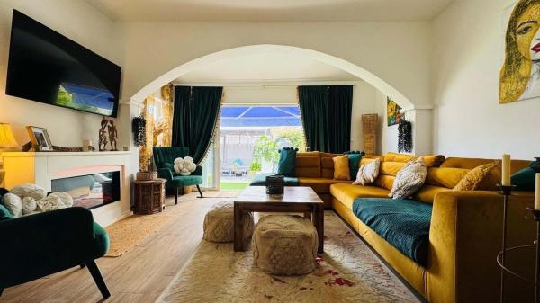 Chalet en Barrio Villamartín-Las Filipinas