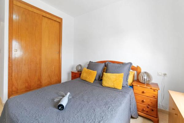 Piso en calle Aitana, 32