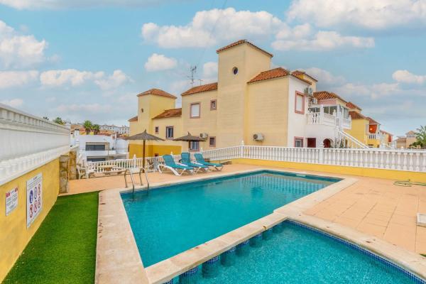 Piso en calle Aitana, 32