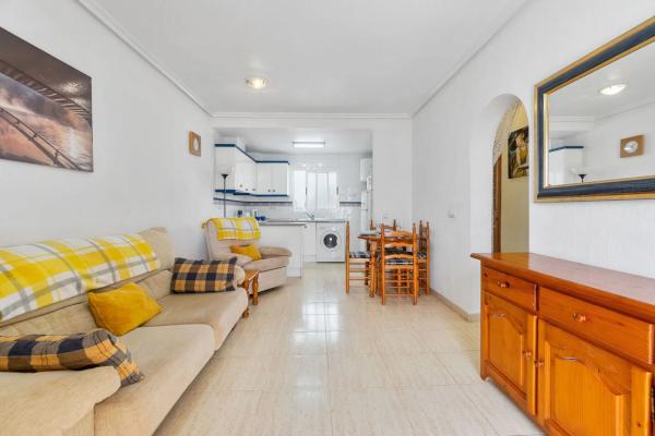 Piso en calle Aitana, 32