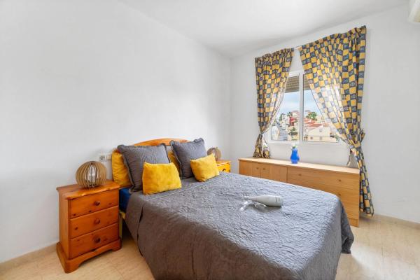 Piso en calle Aitana, 32