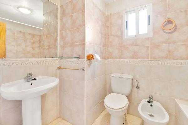 Piso en calle Aitana, 32