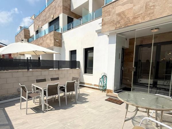 Chalet adosado en calle Estragón