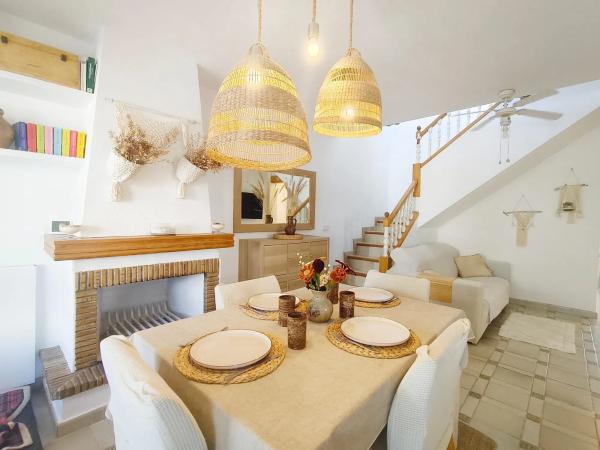 Chalet pareado en Urbanización V Martín Valencia, 72